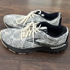 Brooks Monochrome Athletic Sneakers